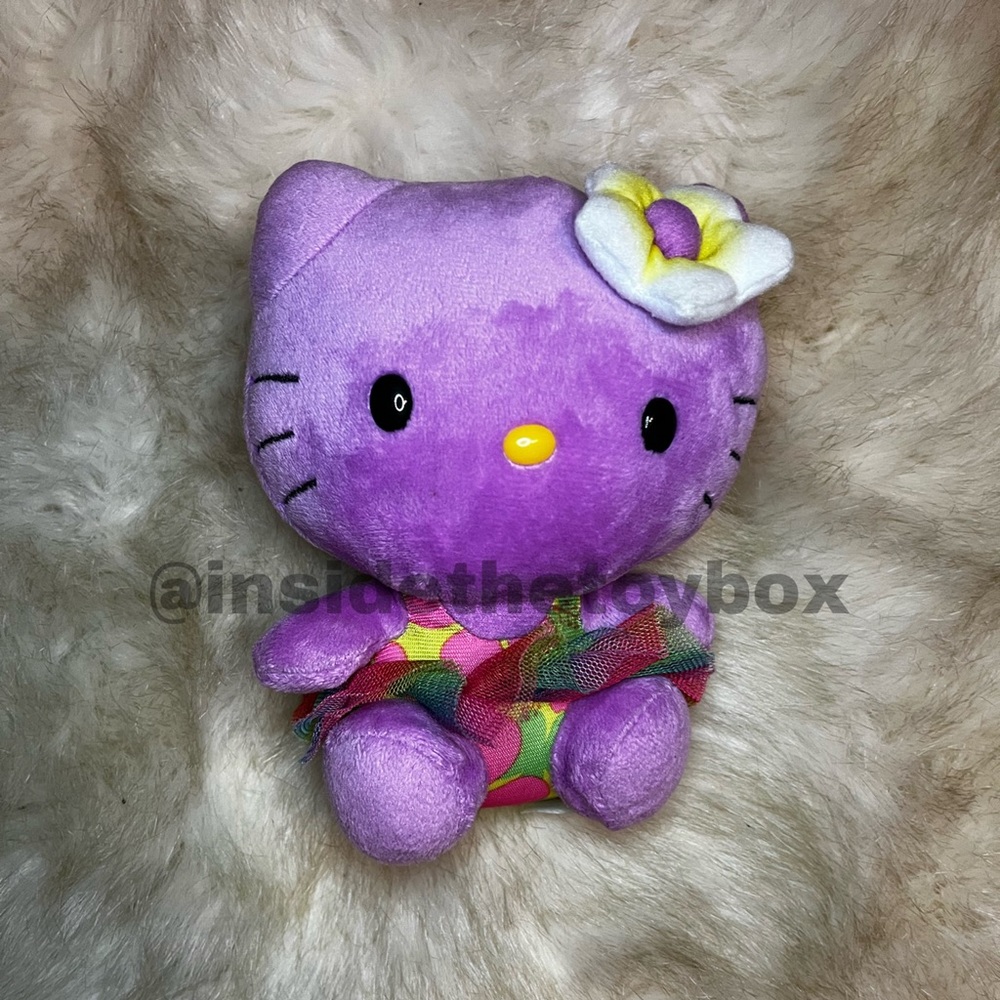 Hello Kitty TY Beanie Baby with flower